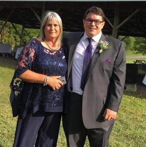 Meet your Posher, Lois